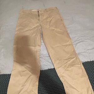 Men’s Khaki Magellan Pants